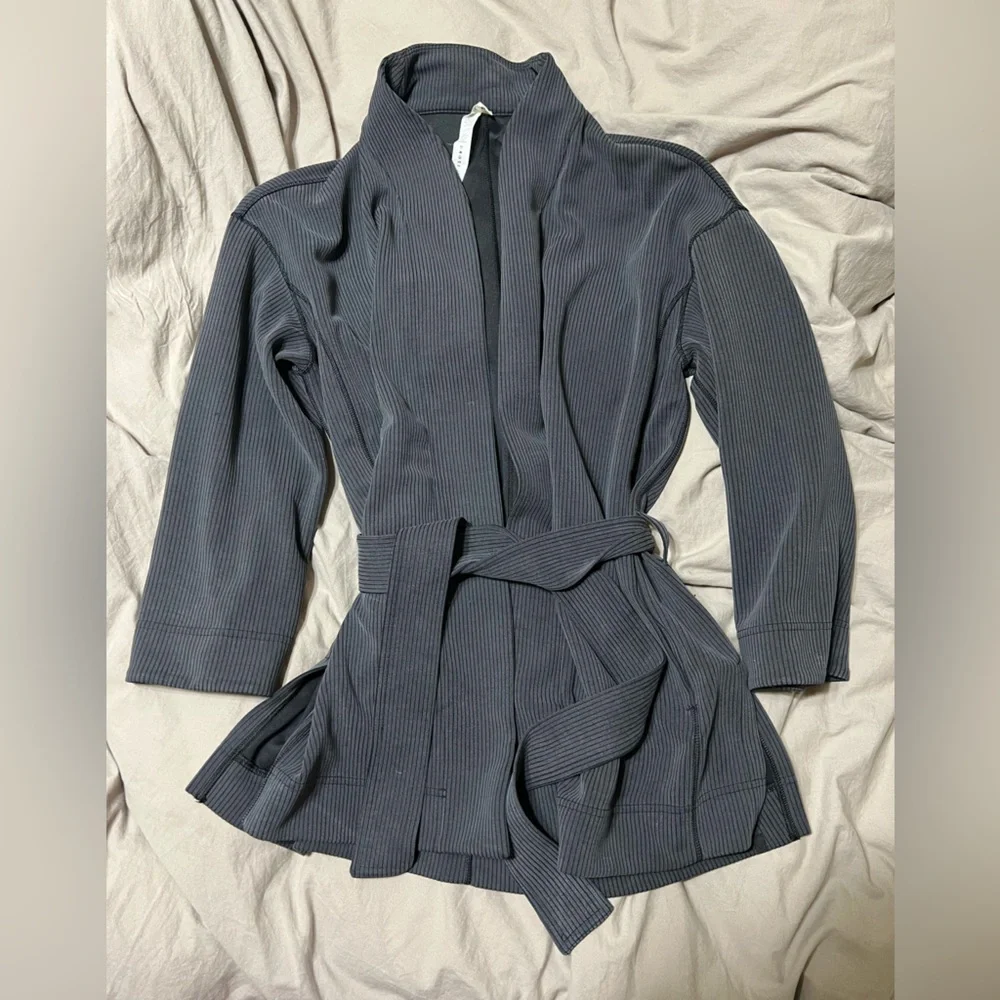 Lululemon Ribbed Softstreme Belted Wrap Robe - Picture 4 of 6
